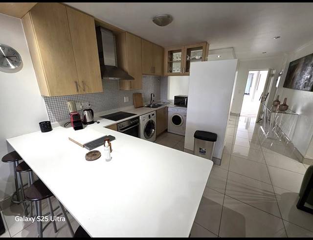 2 BEDROOM APARTMENT FOR SALE IN SANDTON CENTRAL